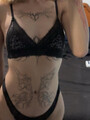 FOTOS DE SOFÍA CHICA TRANS, NIÑA BIEN Y COMPLACIENTE