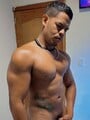 FOTOS DE MORENO VARONIL, DE BUENA VERGA, CON BUEN CUERPO SERIO Y CON SITIO