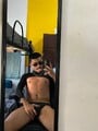 FOTOS DE POLLITO VERSATIL COMPLACIENTE CON GANAS DE PASARLA BIEN