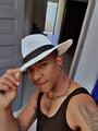 FOTOS DE ELEGANCIA, DISCRECIÓN Y CARISMA EN UNA SOLA PERSONA.