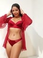 FOTOS DE DISCRETA BELLA Y MUY CALIENTE JOVEN, MORENA DELGADA