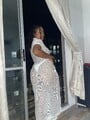 FOTOS DE HERMOSA MORENA EXTROVERTIDA DE UN BUEN CUERPO