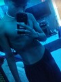 FOTOS DE UN CHICO EDUCADO, COMPLACIENTE Y CON GANAS DE PASARLA MUY RICO