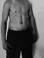 FOTOS DE JONAS NOIR CABALLERO CON DISTINCIÓN DISCRECIÓN EXCLUSIVIDAD