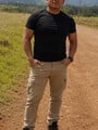 FOTOS DE HOLA CORAZÓN, SOY UN POLICÍA CACHONDO EN BUSCA DE LA CHICA MALA