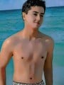 FOTOS DE JOVEN, CARISMÁTICO Y COMPLETAMENTE DISCRETO