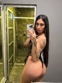 FOTOS DE SOFISTICADA MORENA DE BELLEZA EXÓTICA Y PRESENCIA INOLVIDABLE