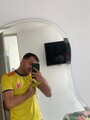 FOTOS DE DIVERTIDO AMABLE AGRADABLEMENTE CALIENTE