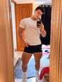 FOTOS DE ATLÉTICO JOVEN DOTADO, DISCRETO Y COMPLACIENTE