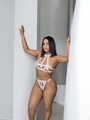 FOTOS DE MUJER VOLUPTUOSA RICA JOVEN CARA ANGELICAL DISPUESTA A COMPLACER TUS LOCURAS