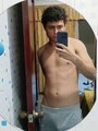 FOTOS DE ALTO, FLACO, 21 CM, JOVEN VERGON Y PINTA. VEINTIUNO CENTÍMETROS, SERIO Y ASEADO