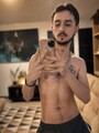 FOTOS DE JOVEN Y SERIO VERGON, DISCRECIÓN Y SEGURIDAD EN EL SERVICIO.
