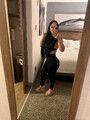 FOTOS DE ARI MILLER VENEZOLANA CHAPARRITA VOLUPTUOSA SÚPER ELEGANTE Y CACHONDA