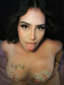 FOTOS DE TETAS GRANDES CON GANAS DE SATISFACER TUS MÁS GRANDES FANTASÍAS DIAPONIBLE