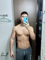 FOTOS DE MASCULINO JOVEN ATLÉTICO UNIVERSITARIO DISCRETO PARA MASAJES
