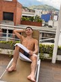 FOTOS DE SERIO, DISCRETO Y SIN DRAMAS EDUCADO Y BUENA COMPAÑÍA