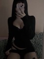 FOTOS DE CHICA GÓTICA, JOVEN Y DELGADA DE POCO USO