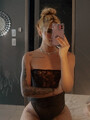 FOTOS DE RUBIA, TATUADA Y SIN CENSURA. TODO LO QUE BUSCAS EN UN SOLO LUGAR. TATUAJES, CUR