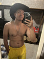 FOTOS DE ESCORT GAY ACTIVO, VERGA DE 17 CMS MORENA Y GRUESOTA