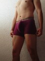 FOTOS DE JOVEN HETERO, CONFIABLE, ATRACTIVO, CUERPO ATLÉTICO, LIMPIO Y DEPILADO.