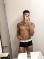 FOTOS DE MORENO VENEZOLANO CON 20CM DE VERGA RECIÉN LLEGADO A LA CIUDAD