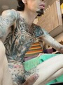 FOTOS DE FLACO VERGON ACTIVO TATUADO MORBOSO CON LUGAR