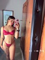 FOTOS DE HOLA!! CRISTAL JOVENCITA DE 18 AÑOS,CUERPO DELGADO Y COLA LINDA