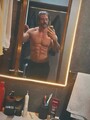 FOTOS DE UN HOMBRE DE VERDAD. URUGUAYO, JOVEN PERO MADURO, GUAPO, INTELIGENTE Y BENDECIDO