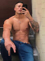FOTOS DE ACTIVO DE GYM HOMBRE MUY ARRECHO Y ACTIVO