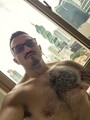FOTOS DE UN MACHO ACTIVO. FETICHISTA Y DOMINANTE.