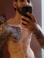 FOTOS DE VENEZOLANO TATUADO VARONIL BARBA HETERO SUPER HOT