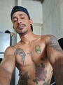 FOTOS DE MACHO HETEROSEXUAL DOTADO REY LECHERO ABRE CULOS