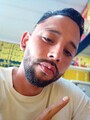 FOTOS DE SOY UN HOMBRE MUY CALIENTE COMPLACIENTE EN LA CAMA