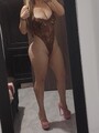 FOTOS DE DULCE RUBIA HERMOSA CON GANAS DE COMPLACERTE Y DARTE UN BUEN SEXO MIS AMORES