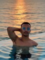 FOTOS DE CHICO CUBANO ACTIVO DE 23 AÑOS EXCELENTE PRESENCIA, DISCRECIÓN Y PLACER