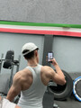 FOTOS DE CHICO ATRACTIVO, SIMPÁTICO Y CON BUEN CUERPO