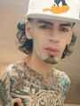 FOTOS DE FLACO ACTIVO BLANCO TATUADO MORBOSO CON LUGAR