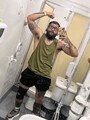 FOTOS DE POR LA CIUDAD MAN DEPORTISTA SERIO RESPETUOSO MORBOSO