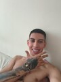 FOTOS DE RECIÉN LLEGADO CHICO CON GANAS DE FOLLAR MUCHO LLENO DE LECHE