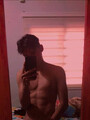 FOTOS DE EL HOMBRE QUE HARÁ ESPECIAL TU NOCHE ELEGANCIA, QUÍMICA Y DISCRECIÓN