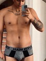 FOTOS DE ACTIVO DISCRETO Y MUY MASCULINO, BUSCANDO PARCHE CON UN HOMBRE SOLVENTE $$$
