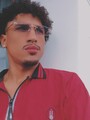 FOTOS DE DOS CHICOS COMPLACIENTES, APASIONADOS CON LUGAR