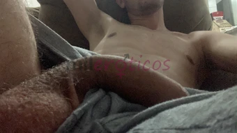 Se esta a procura do prazer esta no caminho certo jovem rapaz de vinte e seis anos de olhos verdes cabelo loiro magro e um dote de dezessete cm de pur...