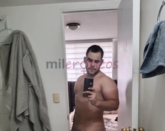 Si quieres pasar un momento espectacular no dudes en contactarme soy cubano y te hare todo lo que desees sin escrupulos ni tabues si quieres el polvo...