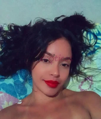 Novidade na cidade amp ola amores me chamo laura tenho 24 aninho sou baixinha e madrinha estilo nyfeta amo uma boa companhia e um sexo bem quente meu...
