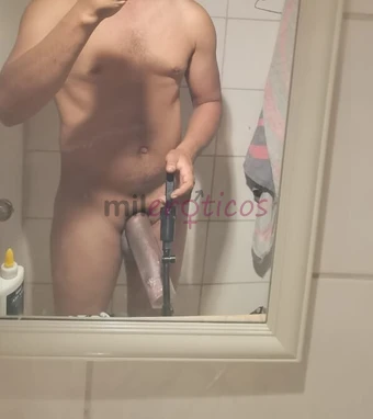 Soy un hombre de 33 anos dotado con ganas de darte placer y hacerte olvidar tu rutina con mucho sexo atencion especial a parejas no tengo sitio voy a...