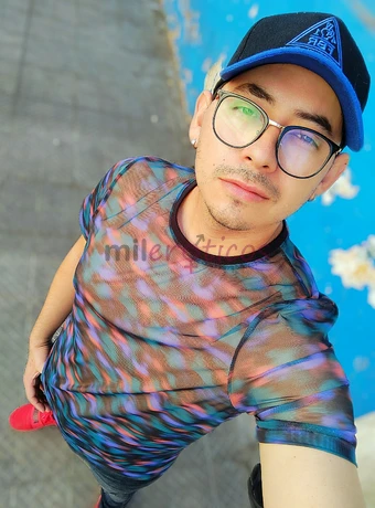 Chico chilenito versatil atento complaciente en todo trato de pareja soy aguantador cumplo fantasias y tengo domicilio privado y disponible para todo...