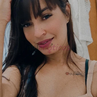 Meu nome e francinytrabalho com massagem eroticas nuru tantrica relaxante mutua prostatica sensual venha conhecer meu espaco tenho local pra banho tra...
