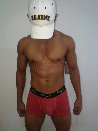 Disponible para complacer tus mejores fantasias me gusta pasarlo bien disfrutar de un buen tema de conversacion unas cervezas hacer el amor rico para...