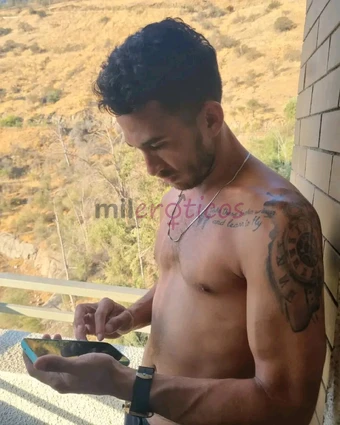 Hola soy daven un chico 100 moroso nuevo en la zona con ganas de pasarla full rico soy activo 18 cm dispuesto a pasar un momento mas que agradable con...